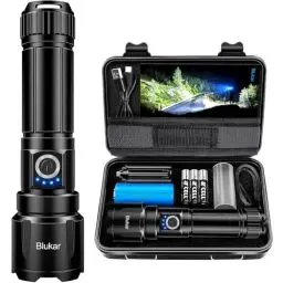 Produktbild: Blukar Taschenlampe LED Aufladbar, 500000 Lumen Extrem Hell Zoombare Taktische Taschenlampen Starke mit 5 Lichtmodi, IP67 Wasserdichte Flashlight Torch für Camping, Wandern, Outdoor, Angeln, Notfäll