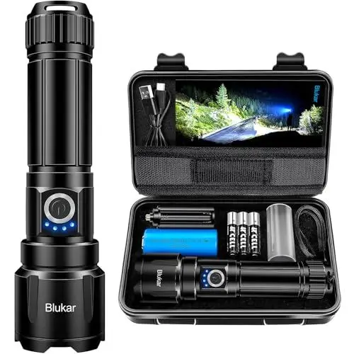 Produktbild: Blukar Taschenlampe LED Aufladbar, 500000 Lumen Extrem Hell Zoombare Taktische Taschenlampen Starke mit 5 Lichtmodi, IP67 Wasserdichte Flashlight Torch für Camping, Wandern, Outdoor, Angeln, Notfäll