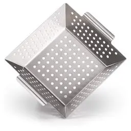 Produktbild: Blumtal Grillschale aus 100% Edelstahl - perfekt für Grillgemüse, Grillkorb geeignet für alle Grillarten, Grillzubehör, Spülmaschinengeeignet, 21 x 21 x 6 cm (Medium)