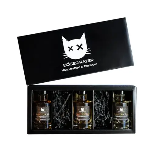 Produktbild: Böser Kater Whisky Tasting Set, das perfekte Geschenk für jeden Anlass in hochwertiger Geschenkbox, Blended Malt Whisky, Bourbon & Butterscotch Likör mit Whisky, 3x 0,1l 40% Vol.
