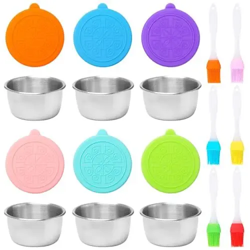 Produktbild: Bofanze 6 Stück Salatdressing Behälter Edelstahl 50ml Dressing Behälter Dip Behälter mit Deckel Wiederverwendbare Mini Saucenbehälter mit 6 Bürste für Dippen, Gewürze, Marmelade