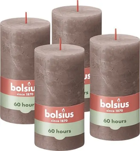 Produktbild: Bolsius Rustik Stumpenkerzen - Taupe - Set 4 Stück - Dekorative Haushaltkerzen - Länge Brenndauer 60 Stunden - Unparfümierte - Natürliches Pflanzenwachs - Ohne Palmöl - 13 x 7 cm