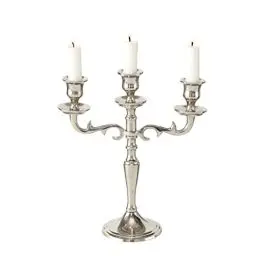 Produktbild: Boltze Kerzenständer Varas (silber, 3-flammig, Höhe 26 cm, Kerzenhalter aus Metall, Dekoration Esstisch / Kommode, edles Design) 1222900