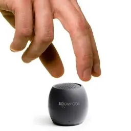 Produktbild: Boompods Zero Talk Mini tragbarer Bluetooth Lautsprecher mit Amazon Alexa - Outdoor klein, IPX6 wasserdicht, Mikrofon, 5 Std Spielzeit, Portable Speaker für Dusche, Reisen, Auto, Grau