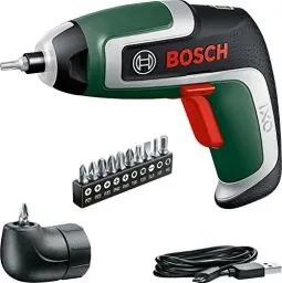 Produktbild: Bosch Akkuschrauber IXO (7. Generation·· 3,6V·· 2,0Ah·· 5,5Nm·· mit Mikro-USB-Kabel·· Inklusive Winkel-Aufsatz·· schraubt bis zu 190 Schrauben·· im Karton) – Amazon Edition