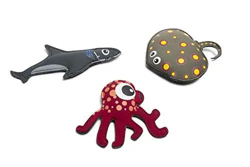 Produktbild: BS Toys Tauchtiere Kinder - Hai, Ray und Tintenfisch - Wasserspielzeug für Kinder - ür Kinder ab 5 Jahren - bunte Unterwasserspielzeuge - Mit Sand gefüllte Strandtiere aus Neopren - 21 × 2.5 × 14 cm