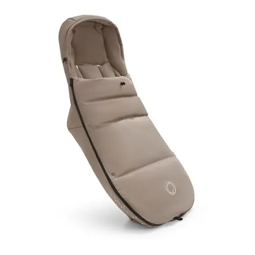 Produktbild: Bugaboo Performance Winter Fußsack für die kalte Jahreszeit, unverzichtbares Kinderwagen-Zubehör mit Kapuze und Zwei-Wege-Reißverschluss, Fußwärmer in Desert Taupe