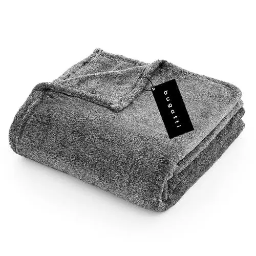 Produktbild: Bugatti 3300 Kuscheldecke XL 160x220cm – kuschelige Decke dunkelgrau, hochwertige Markenqualität aus Flanellflausch, warm und weich