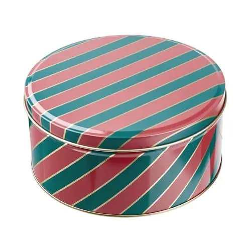 Produktbild: BUTLERS Blechdose mit Deckel Candy (Ø 17 cm x H 7 cm, 1360 ml) - Cookie JAR - ideal als Keksdose und Gebäckdose, Weihnachten Dekoration Aufbewahrung, Plätzchen Zubehör
