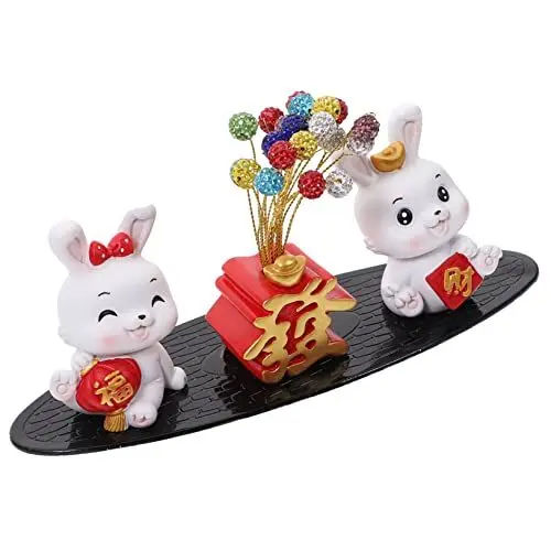 Produktbild: Cabilock 3 Sets Jahr des Hasen Autodekoration Feng Shui Armaturenbrett Ornament Miniatur Hasenfiguren Auto Spielzeug Tiere Spielzeug Miniatur Spielzeug Mini Dekor Auto Innenraum