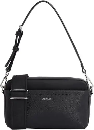 Produktbild: Calvin Klein Damen Umhängetasche Must Camera Bag Mono Breiter Tragegurt, Schwarz (Ck Black), Einheitsgröße