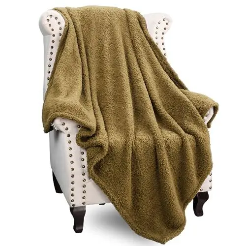 Produktbild: Catalonia Classy Camo Sherpa-Überwurfdecke, Flauschige Kuscheldecke für Camping, Reisen, Couchbett, Superweich, Leicht, Wendbar, Ganzjährig Verwendbar, 150 x 130 cm, Grün
