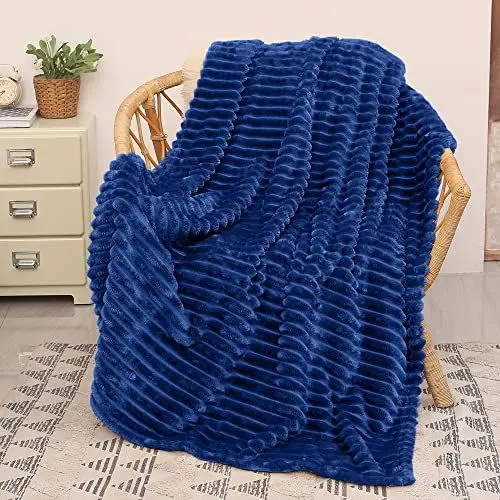 Produktbild: Fleece-Überwurfdecke in Beige für alle Jahreszeiten, leichte, Flauschige, kuschelige, weiche Decken und Überwürfe für das Sofa, super warme Decke für die Couch