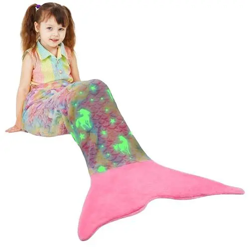 Produktbild: Catalonia Classy Glow in The Dark Meerjungfrauen Schwanz Decke, weicher Warmer Plüsch Fleece Schlafsack Kuscheldecke, 155 x 50 cm Fischschuppenmuster, Einhorn
