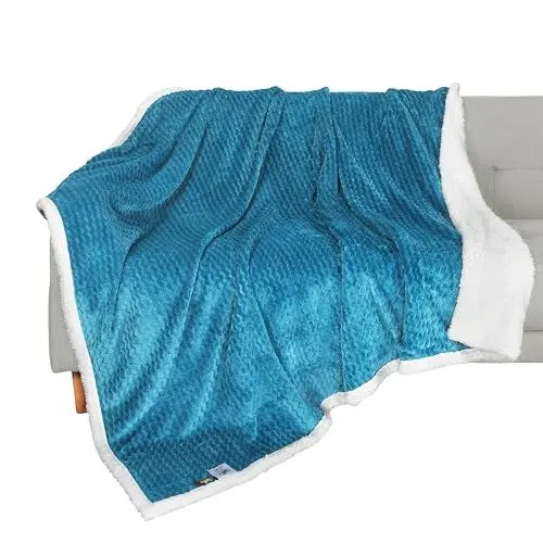 Produktbild: Catalonia Classy Sherpa Decke Flauschige Kuscheldecke Türkis, Super weiche Fleece Sofadecke Plüsch-Flanell-Decke für Couch und Bett, TV-Decke, Reise, Camping, Geschenk, Chevron 150x130cm Petrol