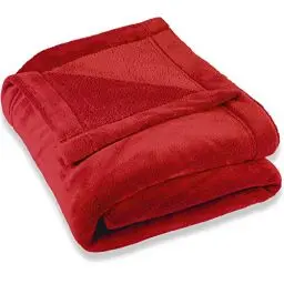 Produktbild: CelinaTex Flauschige Kuscheldecke 150 x 200 cm rot Decke Sofa warm Wohndecke weich Mikrofaser Fleece Oeko-TEX Montreal