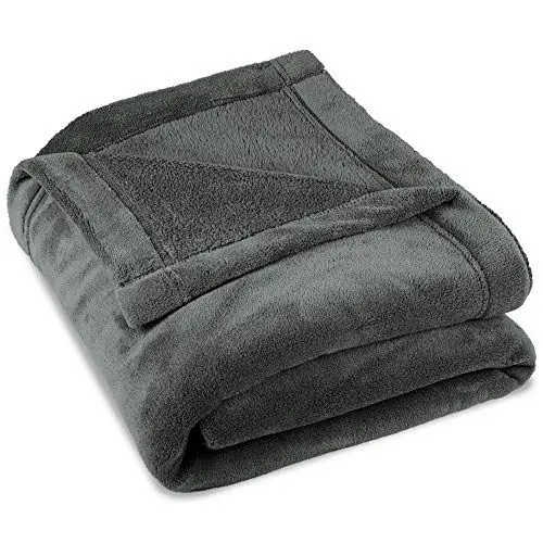 Produktbild: CelinaTex Flauschige Kuscheldecke XXL 220 x 240 cm grau Decke Sofa warm Wohndecke weich Mikrofaser Fleece Oeko-TEX Montreal