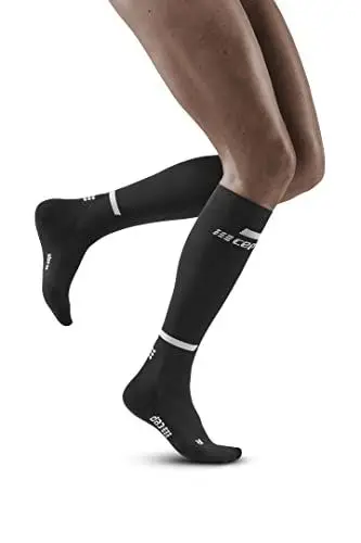 Produktbild: CEP - THE RUN COMPRESSION SOCKS TALL für Damen | Lange Laufsocken in schwarz mit Kompression | Regenerierende Kompressionsstrümpfe für Frauen | Gr. II | S