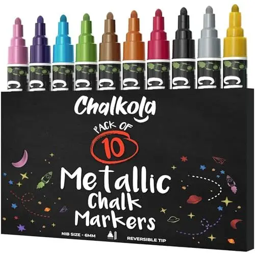 Produktbild: Chalkola Kreidestifte für Tafel Abwaschbar - 10 Metallic Stifte mit 6mm Umkehrbare Spitze - Kreide Stift für Fenster, Tafel, Whiteboard und als Glasstift - Chalk Markers für Erwachsene & Kinder