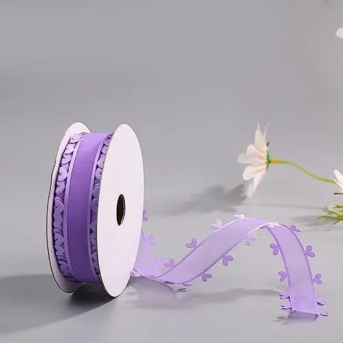 Produktbild: Chexin 25mm x 18m Lila Schleifenband mit Herzen, Geschenkband Herz-Band,Herzen Organzaband Organza Bänder, Tüllband Dekoband für Auto Hochzeit Deko Party Weihnachten Autoschmuck,Haarschleife DIY,Lila