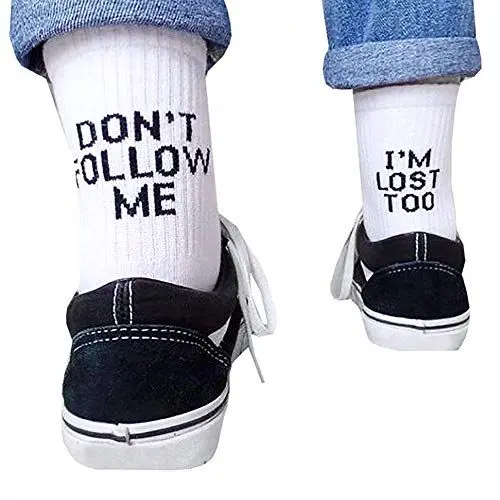 Produktbild: CHJIEJIE Peahop Lustige Socken Buchstaben Folgen Mir Nicht Beiläufige Socken ICH Bin AUCH VERLOREN Hip Hop Streetwear Skateboard Harajuku
