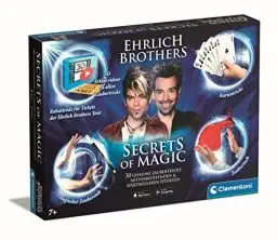 Produktbild: Clementoni Ehrlich Brothers Secrets of Magic - Zauberkasten für Kinder ab 7 Jahren - Magisches Equipment für 30 verblüffende Zaubertricks inkl. 3D Erklärvideos - ideal als Geschenk 59312