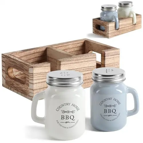 Produktbild: com-four® 3-teiliges Salz- und Pfefferstreuer-Set - Gewürzstreuer in Holzbox - Gewürzglas mit Aufschrift in Bierkrug-Form, Schraubdeckel, Henkel und Aufbewahrungsbehälter (3-teilig - Glas mit Holzbox)