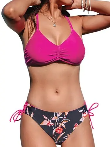 Produktbild: CUPSHE Damen Bikini Set V Ausschnitt Raffungen Geflochtene Träger Reversible Bikinihose Lace Up Bademode Zweiteiliger Badeanzug Swimsuit Magenta/Rot Blumig L