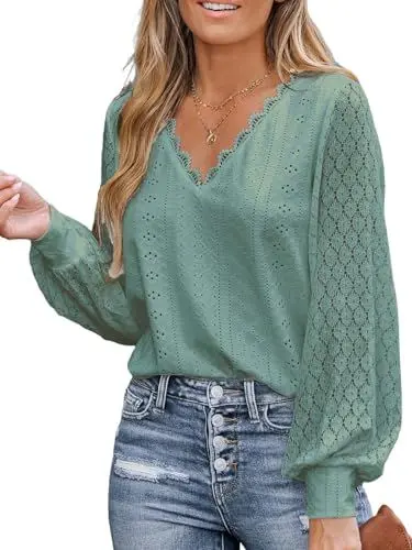 Produktbild: CUPSHE Damen Blusen mit V Ausschnitt, überbackener Spitze, Lange Spitzenärmel, gebänderte Manschetten, schickes, Elegantes Hemd, Salbeigrün,L