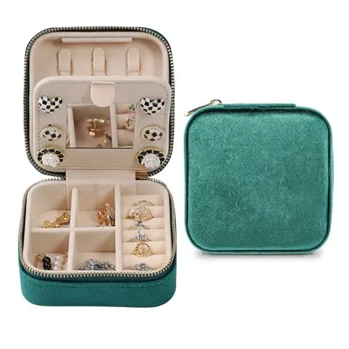 Produktbild: Dajasan Reise Schmuckaufbewahrung, Klein Schmuckkästchen, Schmuckschatulle für Damen Mädchen, Samt Schmuckbox, Schmuck Organizer für Ringe, Ohrringe, Halskette, Armbänder (Grün)