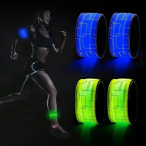 Produktbild: DazSpirit 4 Stück LED Armband, Batterieleistung LED leucht Armbänder Lichtband, Band leuchtarmband Kinder Nacht Sicherheits Licht für Joggen Laufen Hundewandern Running Outdoor Sports (Blau & Grün)
