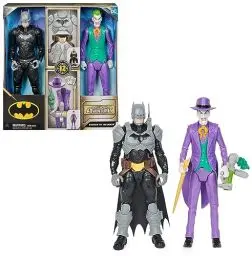 Produktbild: DC Batman Adventures Batman vs The Joker Action-Figuren Set, 30 cm - 2 voll bewegliche Figuren mit 12 Ausrüstungsgegenständen für spannendes Rollenspiel, Spielzeug für Kinder ab 4 Jahren