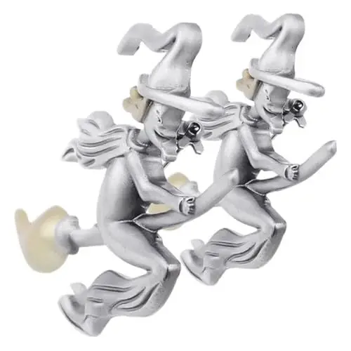 Produktbild: DEARMAMY 2 Stück Hexen Auf Einem Besen Reitende Brosche Hexenbesen Halloween Anstecknadeln Emaille Brosche Für Halloween Punk Hexenschmuck Halloween Party Anstecknadeln Horror