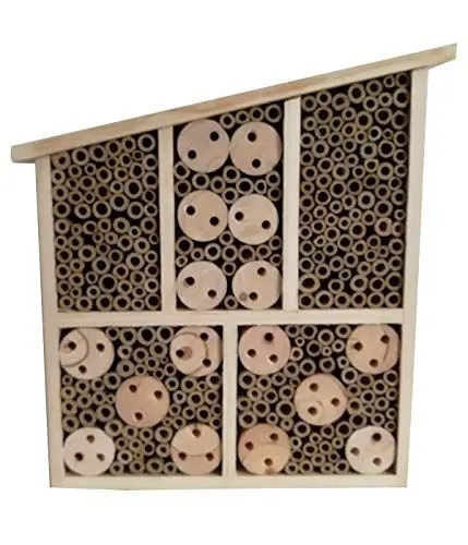 Produktbild: Dehner Natura Premium Insektenhotel Osmia, Insektenhaus / Nistkasten für Bienen/Schmetterlinge/Käfer, ca. 32 x 9 x 30 cm, Kiefern-, Tannenholz/Bambus/Sperrholz, natur