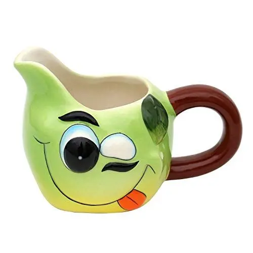 Produktbild: Dekohelden24 Keramik Milchkanne/Sahnekännchen als Apfel in grün, Maße ca. 14 x 11 x 8,5 cm.
