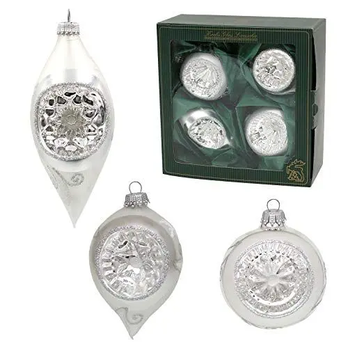Produktbild: Dekohelden24 Lauschaer Christbaumschmuck - 3er Set Reflexkugeln Silber mit Glitter, 9 cm, mit silbernem Krönchen + 50 Schnellaufhänger in Silber GRATIS zu Ihrer Bestellung dazu !