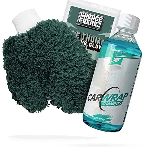 Produktbild: detailmate Autowäsche Bundle - Autoshampoo FoxedCare CarWrap Folienshampoo 0,5L + Garage Freaks One Thumb Washing Glove - Autopflege Set mit Waschhandschuh und Auto Shampoo