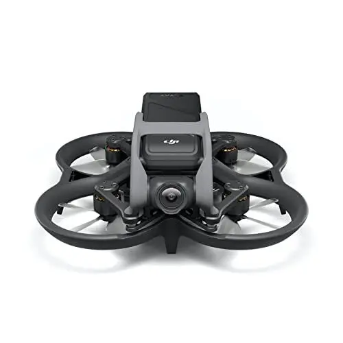 Produktbild: DJI Avata - FPV-Drohne Quadrokopter mit stabilisiertem 4K Video, superweitem 155° Sichtfeld, integriertem Propellerschutz, HD-Übertragung mit niedriger Latenz und Notbremse