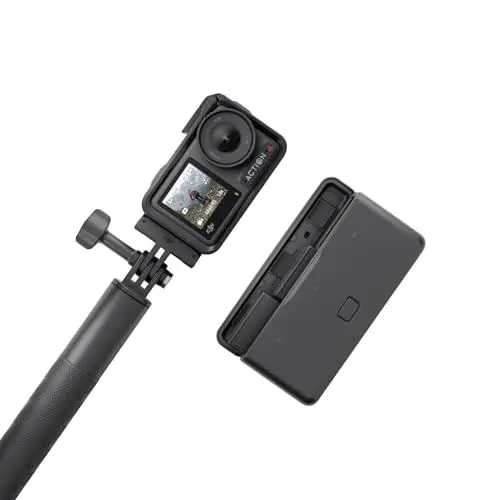 Produktbild: DJI Osmo Action 4 Adventure-Combo – 4K/120fps wasserdichte Kamera, 1/1,3-Zoll-Sensor, 10-Bit und D-Log M, 155°-Ultraweitwinkel-Sichtfeld, bis zu 7,5 Std. mit 3 zusätzlichen Akkus für Vlogging