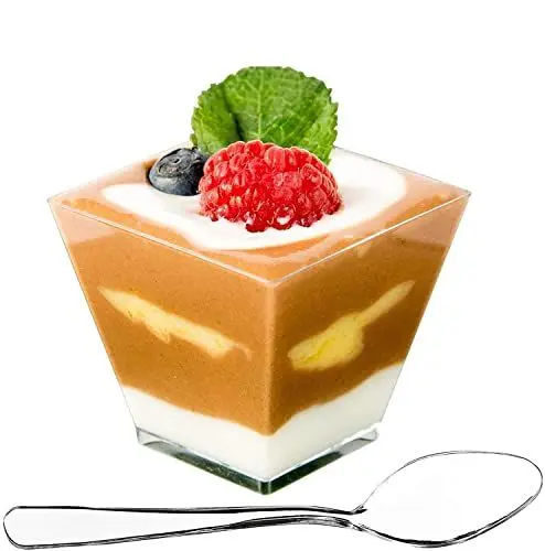 Produktbild: DLux 100 x 60ml Mini Dessertbecher mit Löffel - Klein Quadratische Wiederverwendbare Dessertgläser Plastik Kunststoff - Einweg Dessertschalen, Servierschalen, Dessert Gläser Set