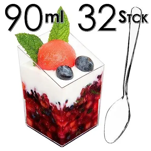Produktbild: DLux 32 x 90 ml Mini Dessertbecher mit Löffel - Klein Quadratische Schräg Wiederverwendbare Dessertgläser Plastik Kunststoff - Einweg Dessertschalen, Servierschalen, Dessert Gläser Set