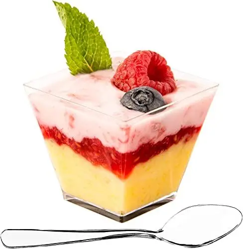 Produktbild: DLux 50 x 60 ml Mini Dessertbecher mit Löffel - Klein Quadratische Wiederverwendbare Dessertgläser Plastik Kunststoff - Einweg Dessertschalen, Servierschalen, Dessert Gläser Set