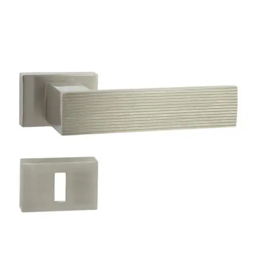 Produktbild: domino Türgriff Drückergarnitur BB-Buntbart Set mit rechteckigen BB Rosetten Türklinke für Zimmertür, Bürotür, Kellertür & Innentür Türbeschläge aus Legierter Stahl Nickel LINE-RT M9