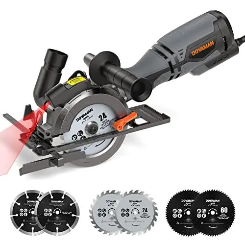 Produktbild: DOVAMAN Mini Handkreissäge, 710W 115mm Handkreissäge w/Laser, 3500RPM, Metall-Hilfsgriff, 43mm (90°), 29mm (45°) Schnitttiefe, 6 Sägeblätter, ideal für Holz, Weichmetall, Kunststoff, Fliesen–MCS01A