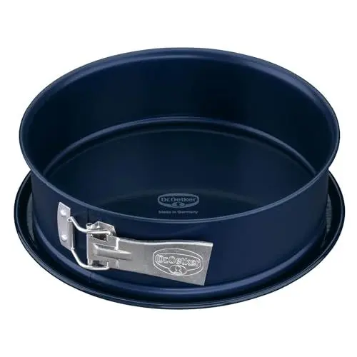Produktbild: Dr. Oetker Springform Ø 24 cm Back-Liebe Emaille – Runde Backform mit schnitt- & kratzfestem Emaille-Boden – 24er Kuchenbackform mit extra hohem Rand in Dunkelblau – Hitzebeständig bis 230 °C
