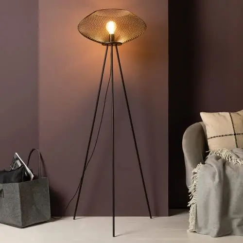 Produktbild: Dreibein Stehlampe mit stylischem Draht Schirm und Fußschalter - Industrial Stehleuchte in Modernem Look - Dreibeinlampe in Metall Optik für E27 Leuchtmittel - Farbe Schwarz Höhe 1,5 m