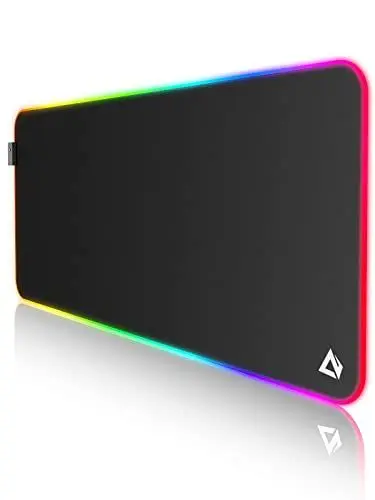 Produktbild: EASEMO Gaming Mauspad, RGB Mousepad, XXL groß (900 x 400 x 4 mm) mit 7 LED-Farben, 11 Beleuchtungsmodi, und wasserdichter Stoffoberfläche, rutschfeste Gummiunterseite für PC, Laptop, Tastatur