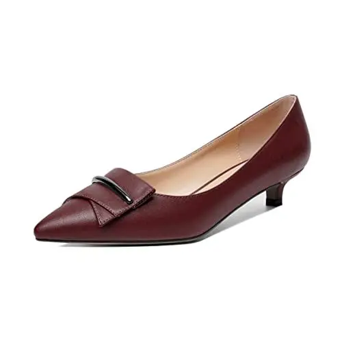 Produktbild: Elashe Damen Niedrige Kitten Absatz Heel Geschlossene Spitze Zehenkappe Slip on Pump Schnalle Schleife Hochzeitsschuhe 3.5CM Burgund EU43
