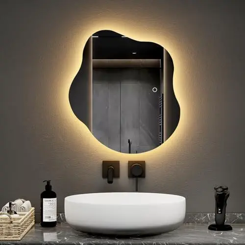 Produktbild: EMKE Badspiegel mit Beleuchtung 50 x 45 cm Asymmetrischer Spiegel mit Beleuchtung Touch-Schalter, 3 Lichtfarben Dimmbar, Beschlagfrei Badezimmerspiegel mit Beleuchtung IP44 Energiesparend LED Spiegel