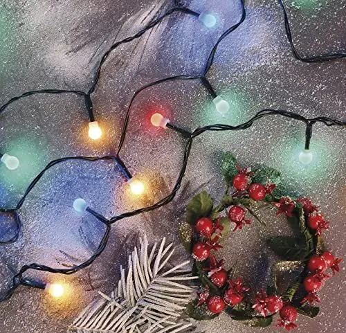 Produktbild: EMOS LED-Lichterkette bunt für Innen und Außen, 20m lange Weihnachtslichterkette mit 200 LEDs in Kugelform, 6 Stunden Timer Funktion, Netzteil und Transformator, für Partys, Weihnachten, Deko